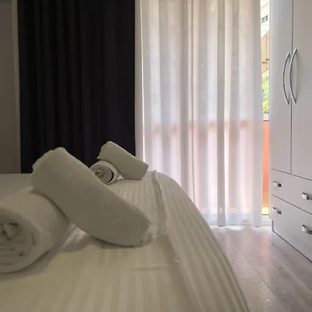 Dreamscape Pazari I Ri 地拉那